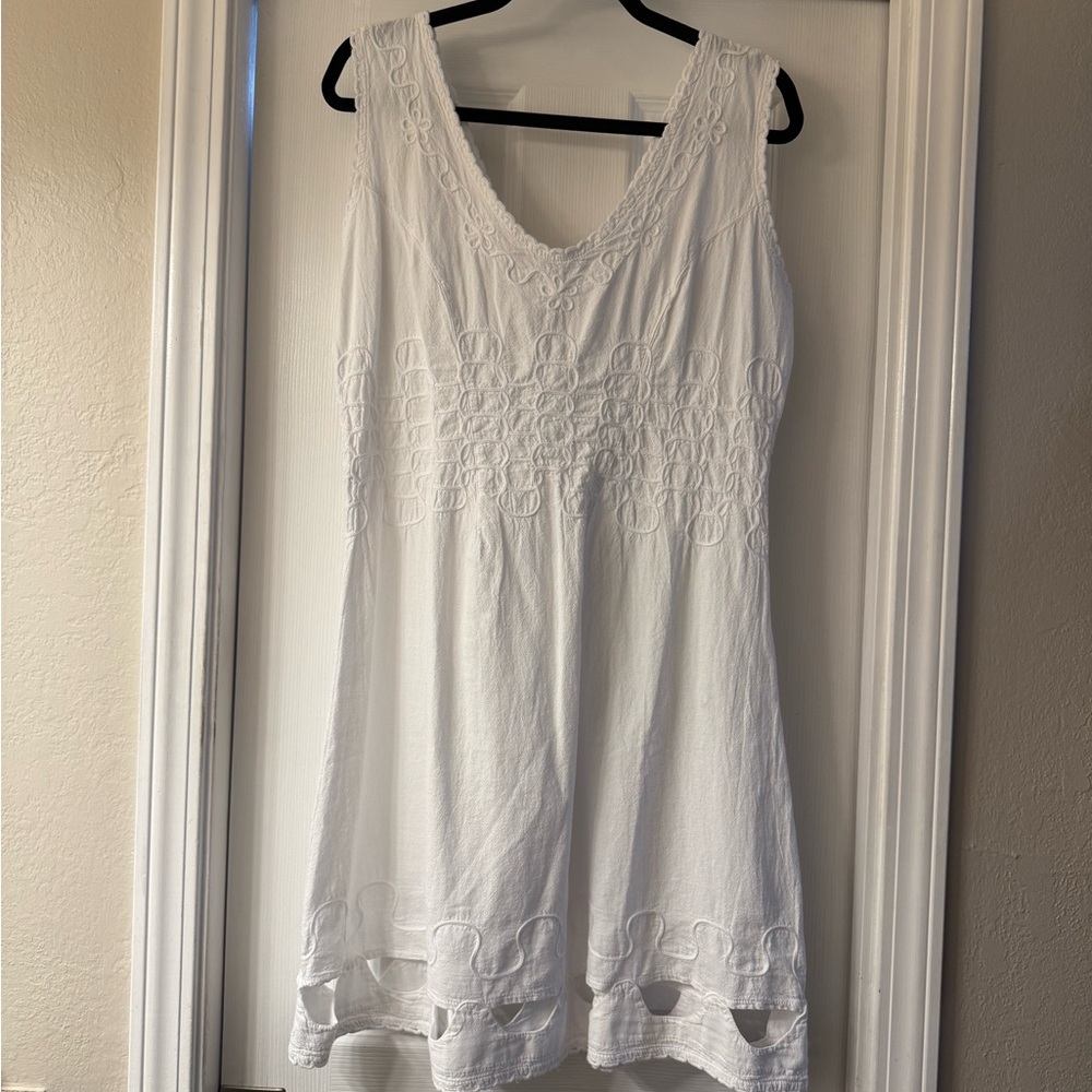 White Sleeveless Embroidered Dress - New, no tags